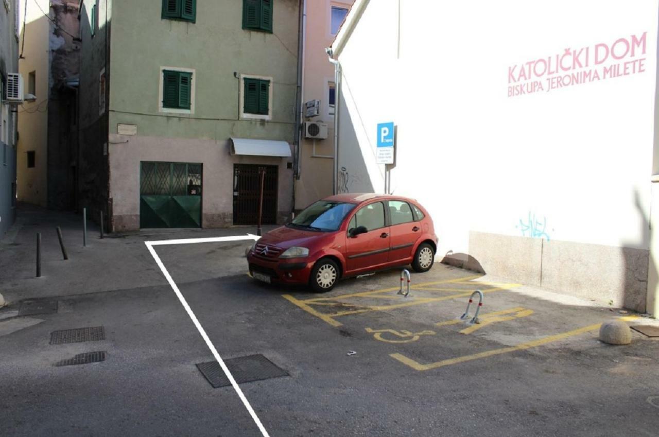 Apartment Karega Šibenik Exterior foto